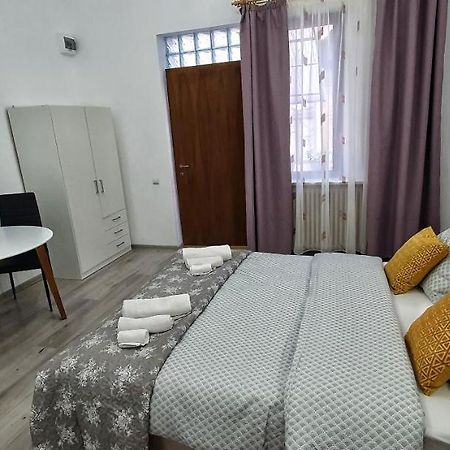 Citadel Rooms Kluż-Napoka Zewnętrze zdjęcie