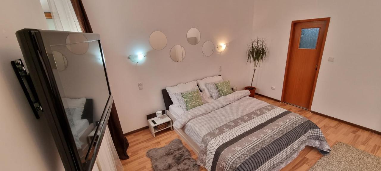 Citadel Rooms Kluż-Napoka Zewnętrze zdjęcie