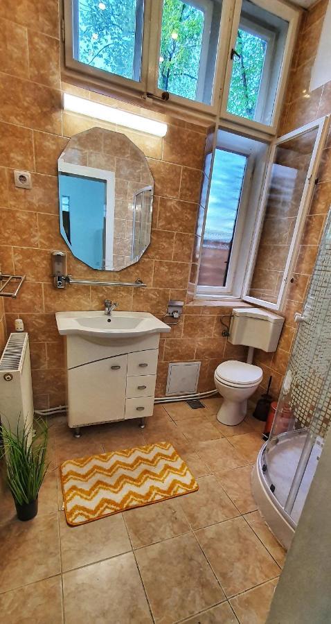 Citadel Rooms Kluż-Napoka Zewnętrze zdjęcie