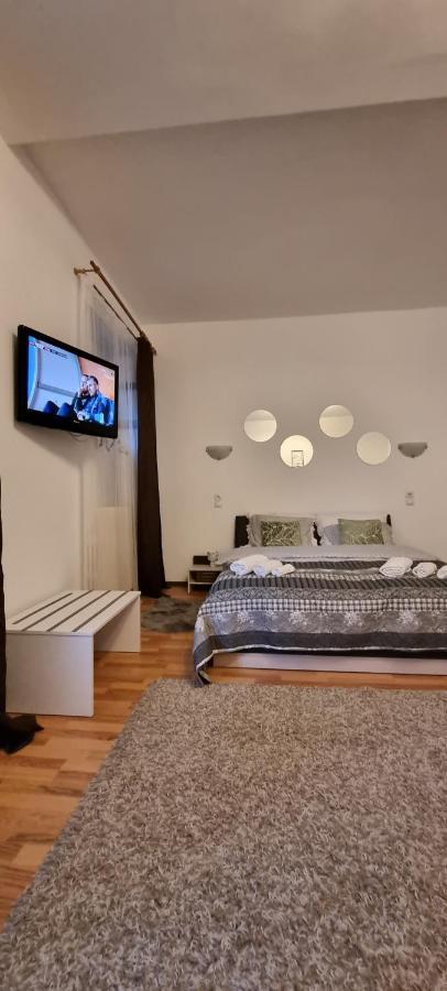 Citadel Rooms Kluż-Napoka Zewnętrze zdjęcie